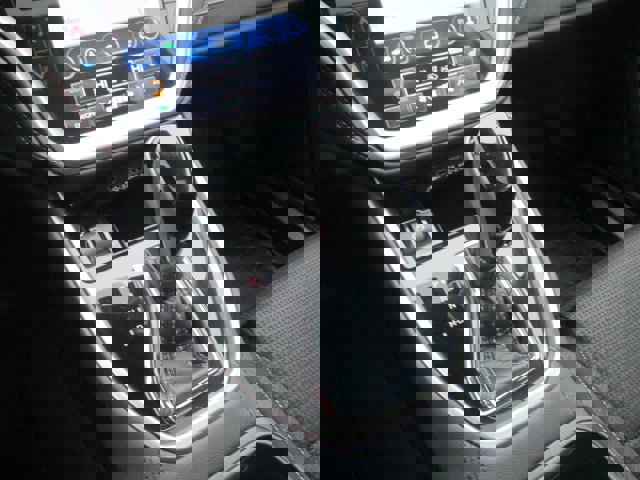 Used 2024 Subaru Outback Premium image 16