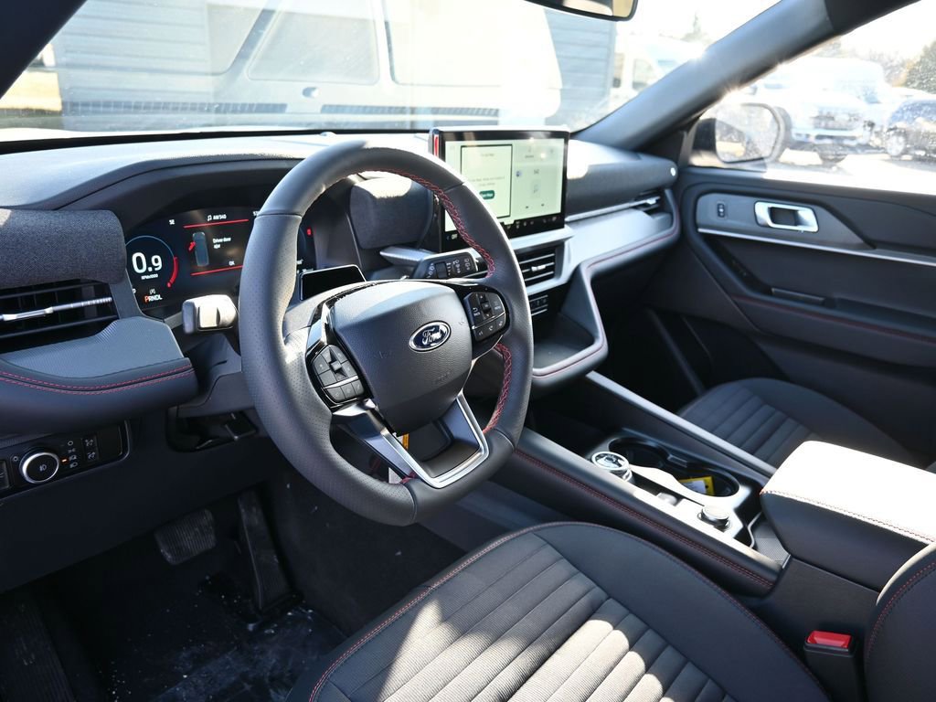 New 2026 Ford Explorer ST-Line w/ ST-Line Street Pack image 22