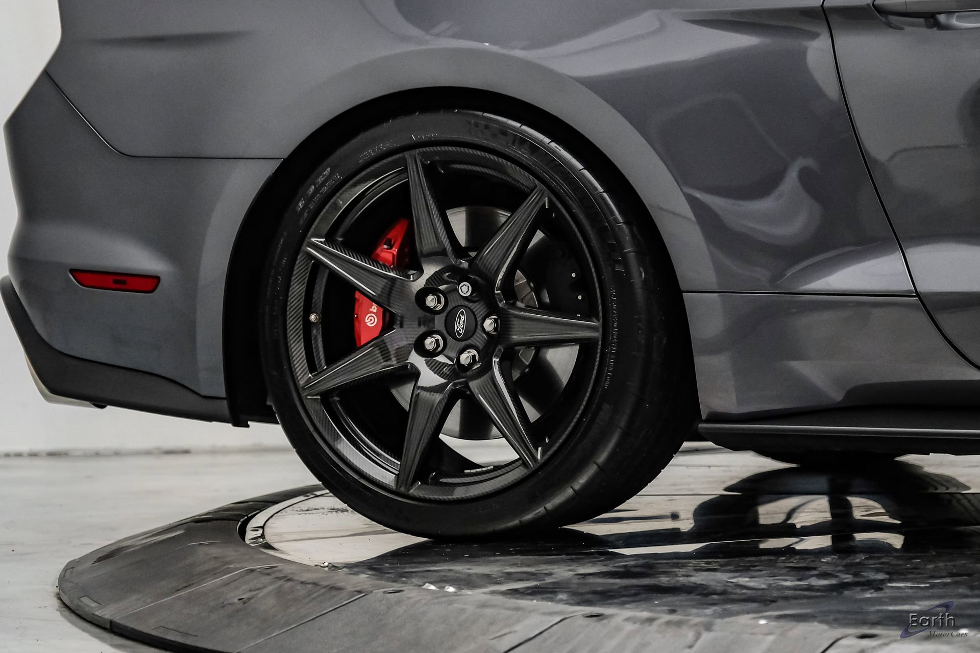 Used 2021 Ford Mustang Shelby GT500 w/ Carbon Fiber Track Pack image 92