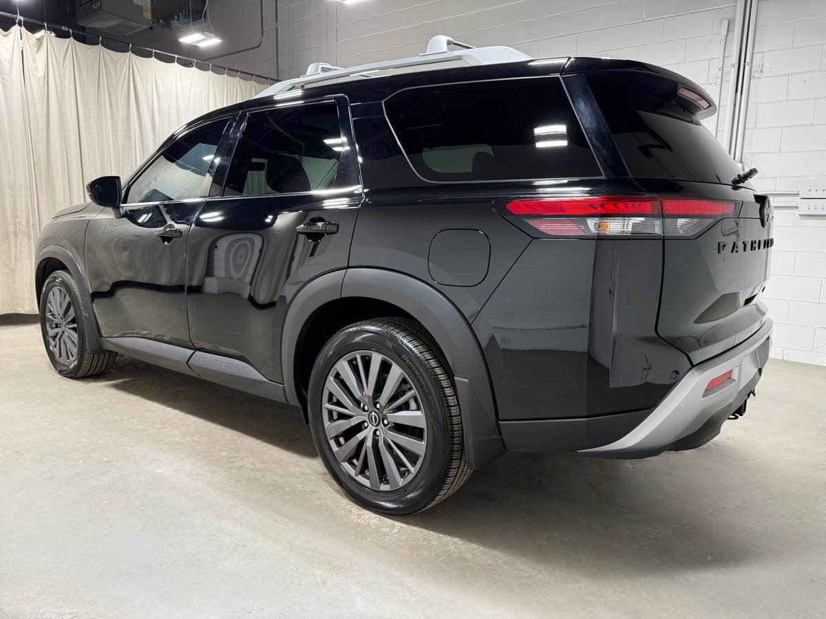 Used 2024 Nissan Pathfinder SL w/ SL Premium Package AWD/4WD image 5
