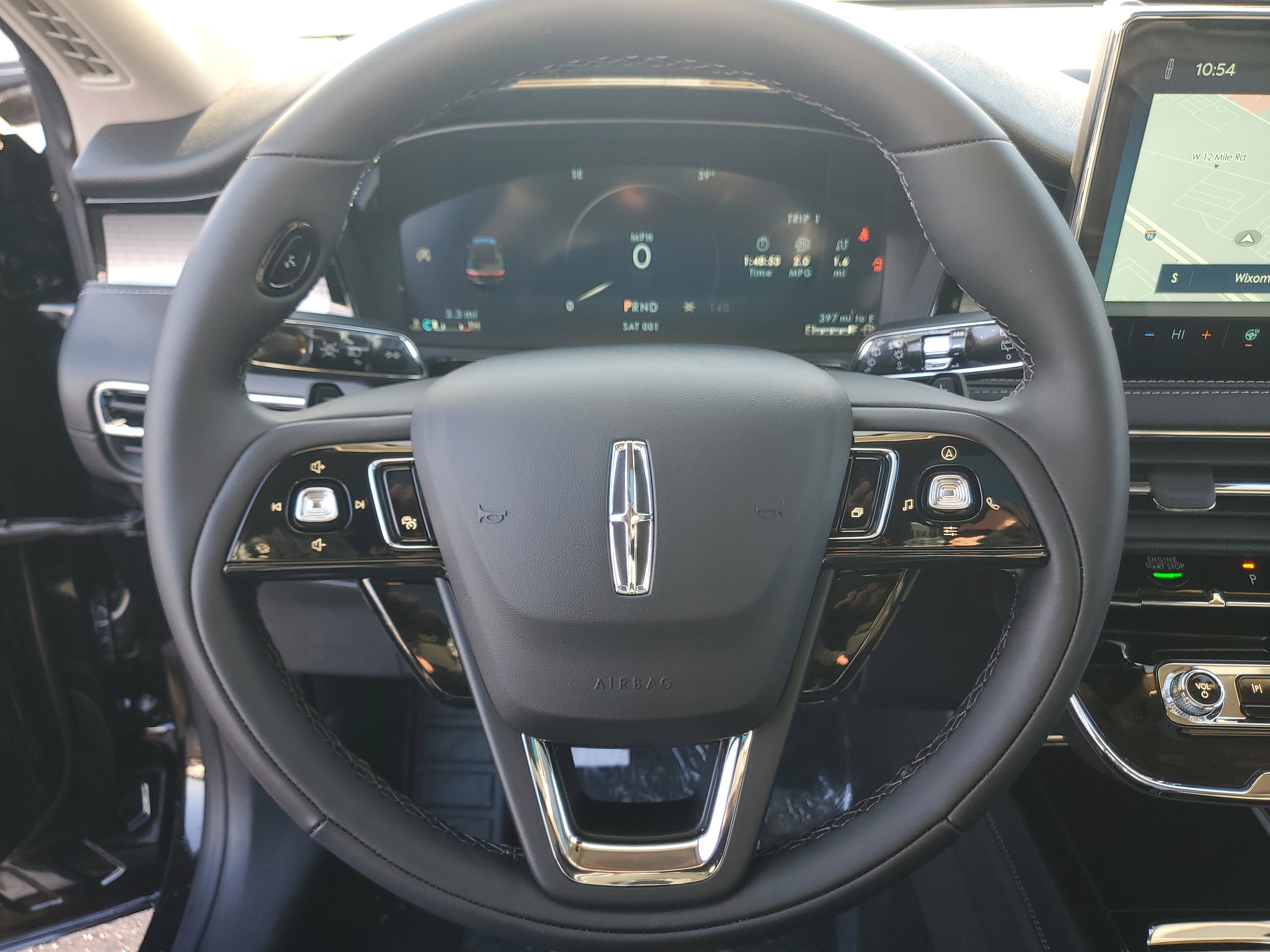 New 2026 Lincoln Corsair Premiere image 16