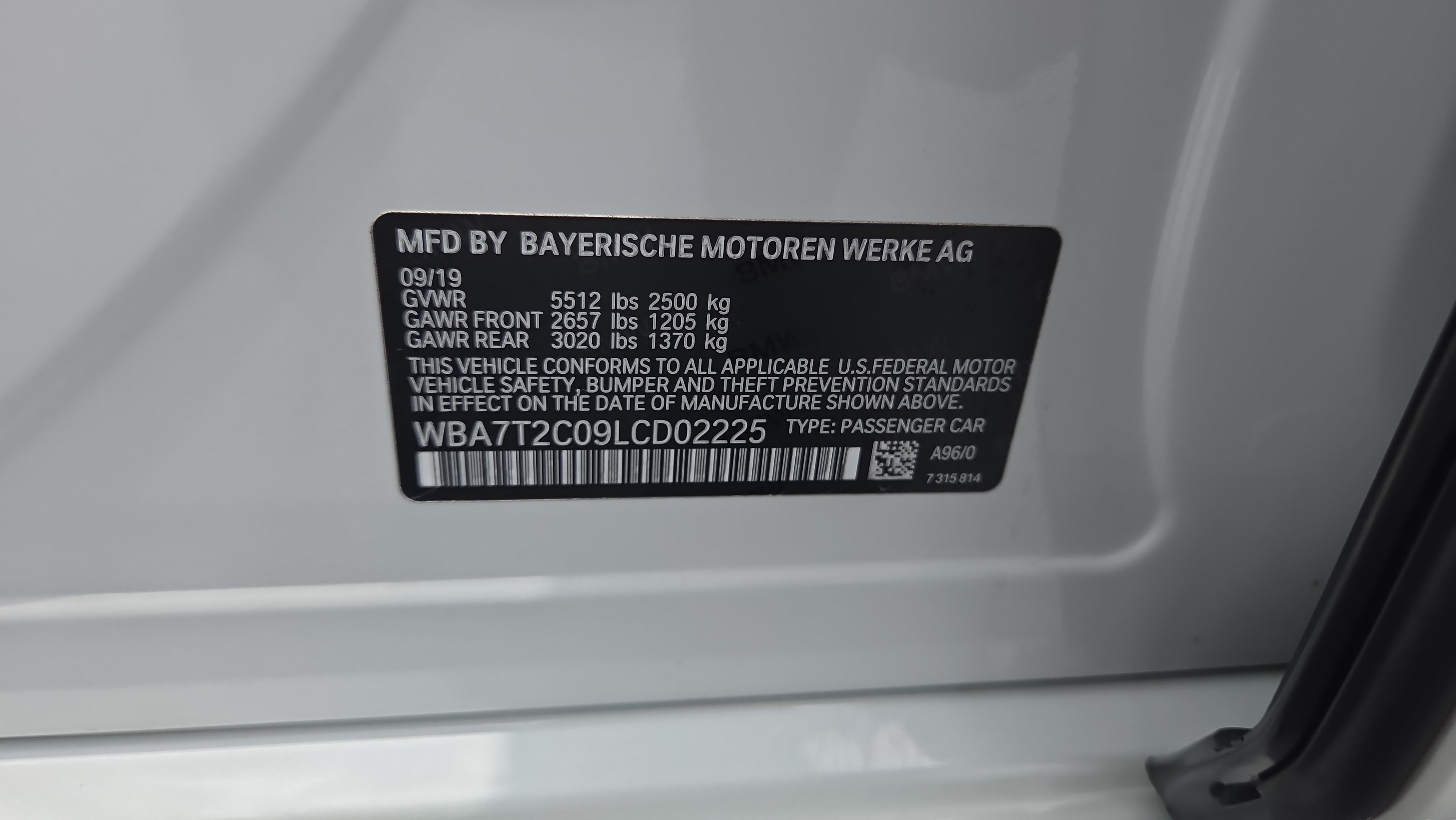 Used 2020 BMW 740i w/ M Sport Package RWD image 21