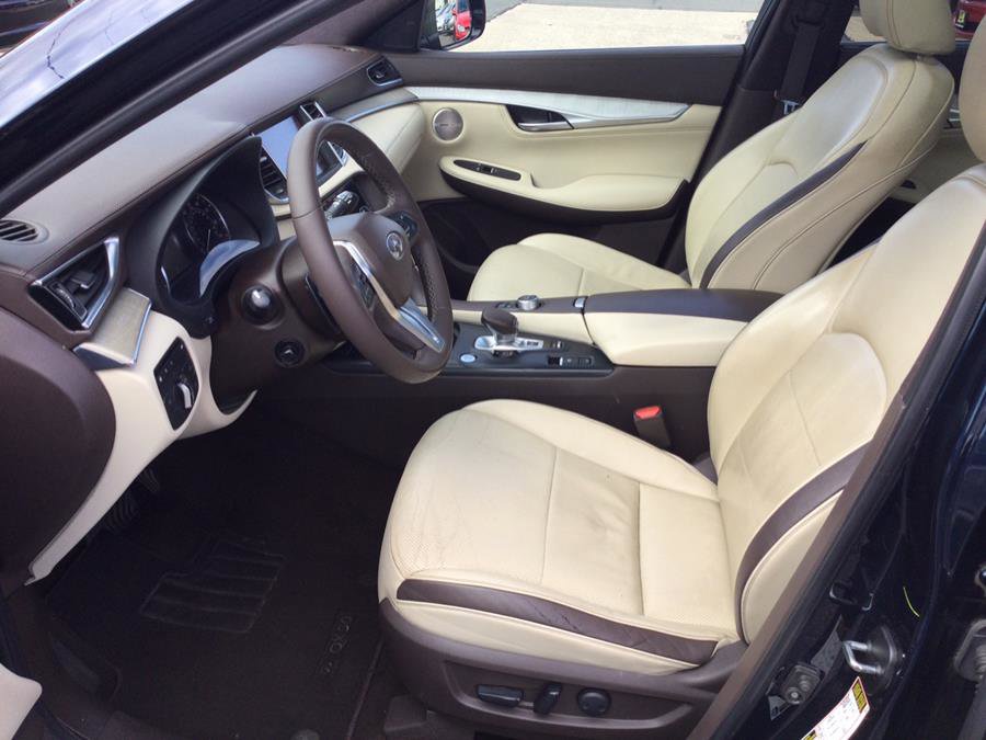 Used 2019 INFINITI QX50 Essential w/ Sensory Package image 19