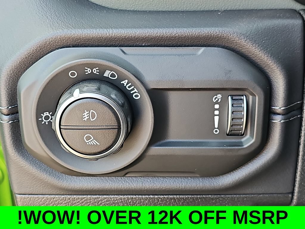 New 2025 Jeep Gladiator Mojave w/ Convenience Group AWD/4WD image 26