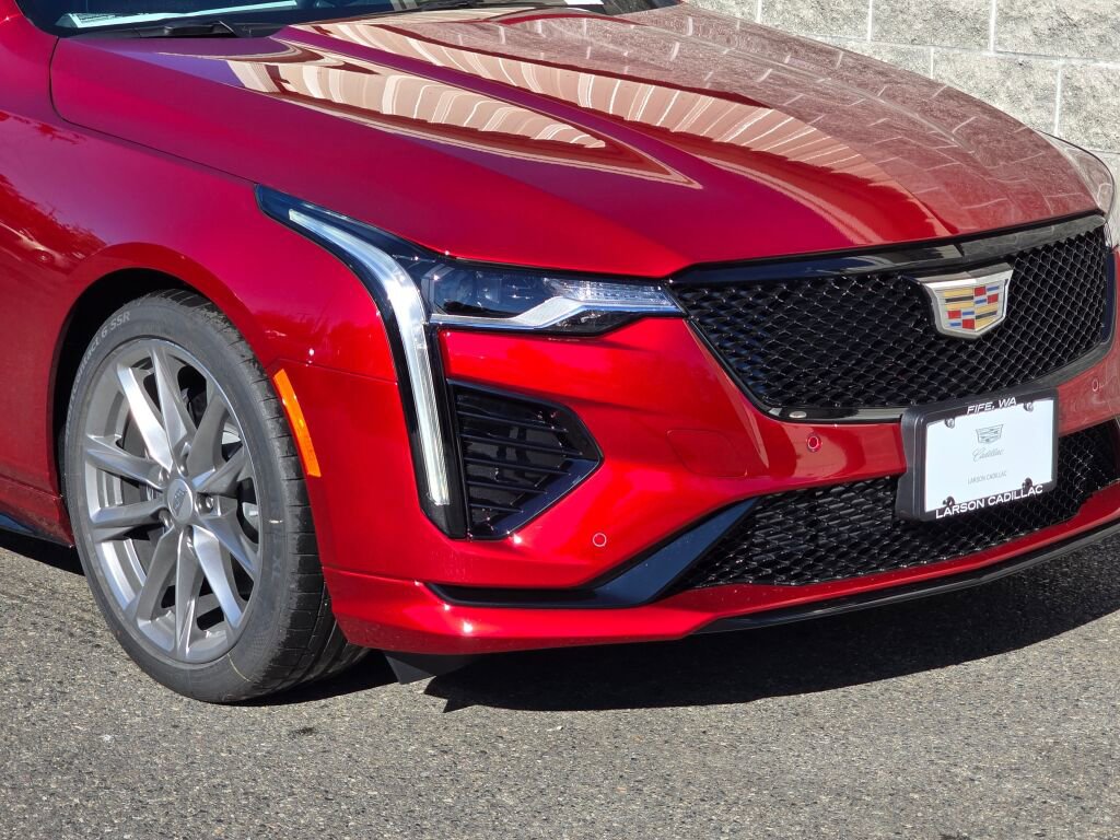 New 2026 Cadillac CT4 V image 13