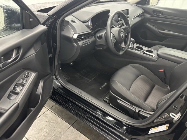 Used 2024 Nissan Altima 2.5 S image 8