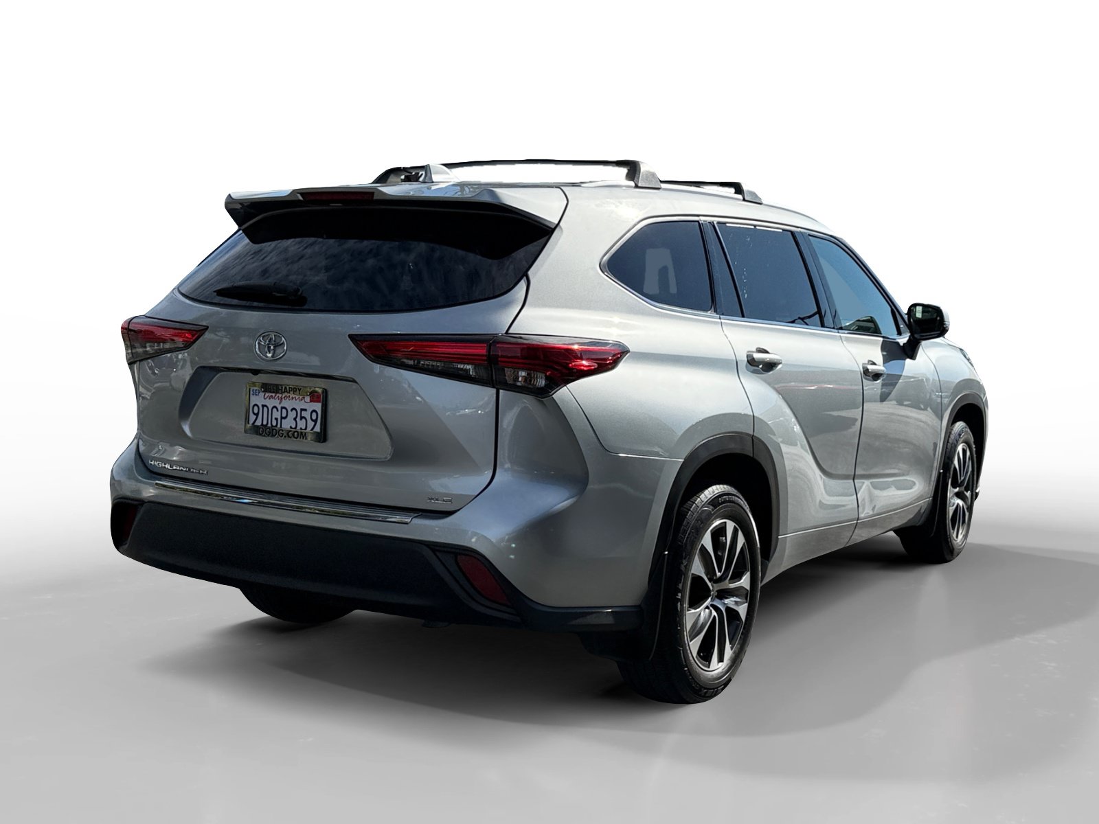 Used 2022 Toyota Highlander XLE FWD image 5
