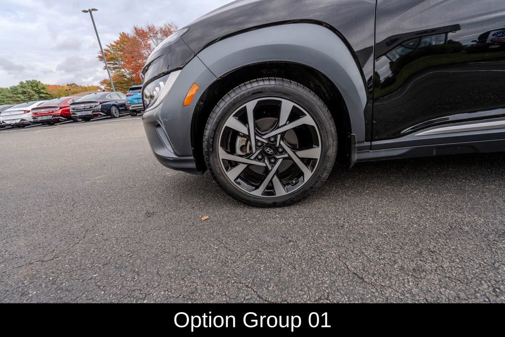 Used 2023 Hyundai Kona Limited image 9