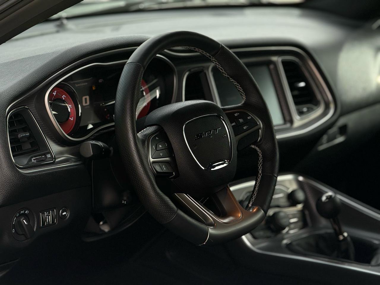 Used 2015 Dodge Challenger SRT Hellcat image 8