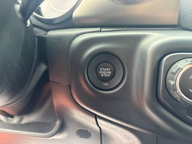 Used 2018 Jeep Wrangler Unlimited Sport S AWD/4WD image 23