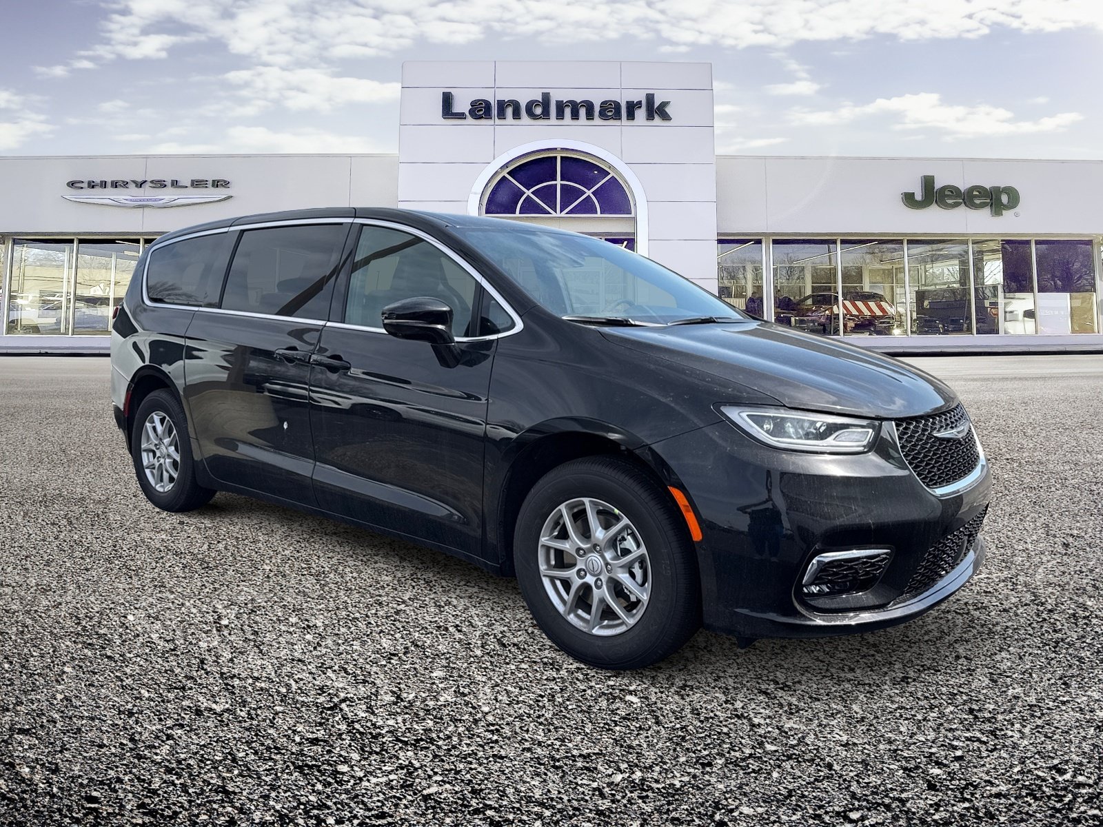 New 2026 Chrysler Pacifica Select FWD image 1