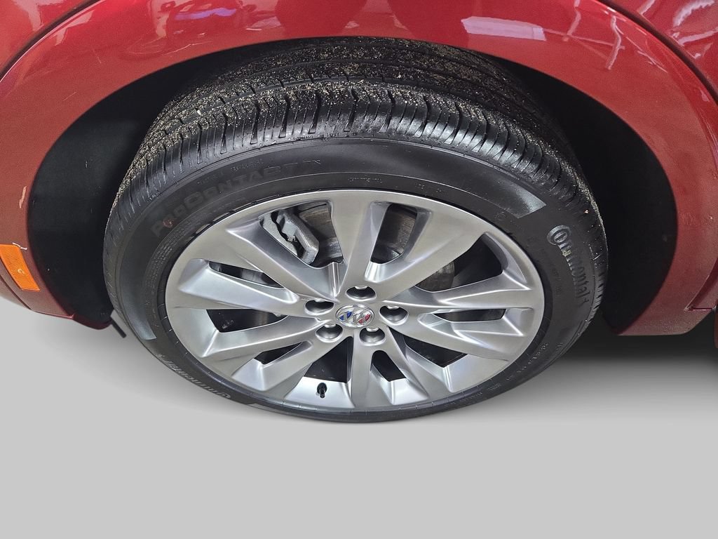 Used 2023 Buick Envision Avenir AWD/4WD image 32