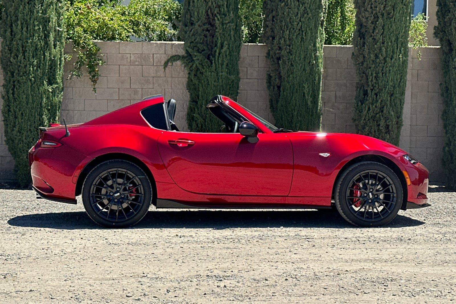 New 2026 MAZDA MX-5 Miata RF Club w/ Interior Package RWD image 3