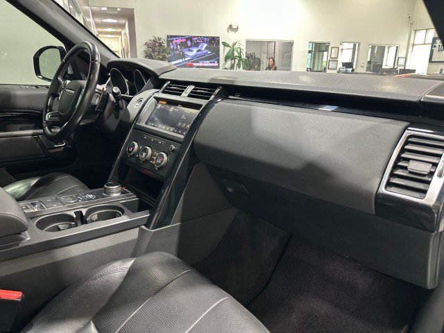 Used 2019 Land Rover Discovery SE AWD/4WD image 53