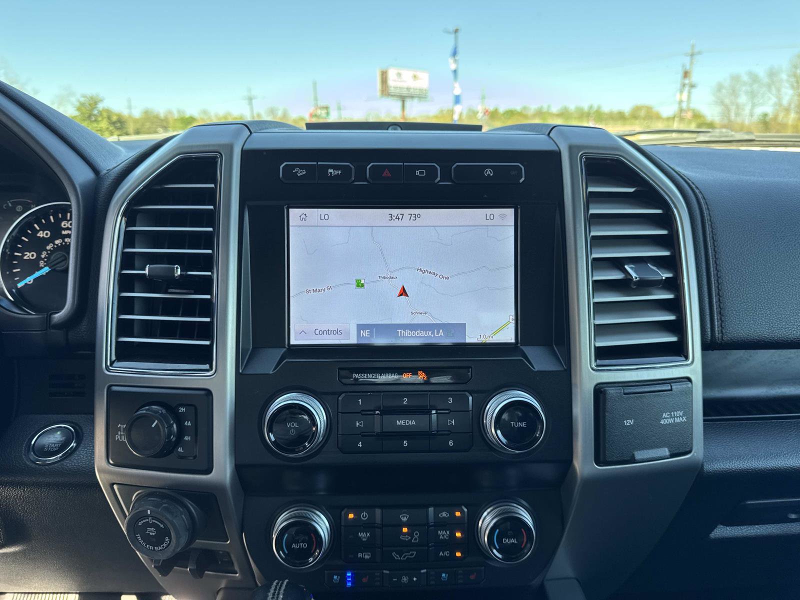 Used 2020 Ford F150 Platinum w/ Equipment Group 701A Luxury AWD/4WD image 25