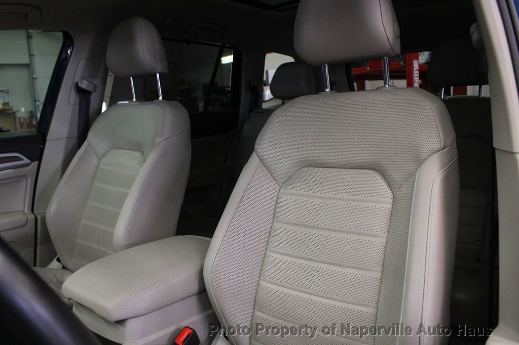 Used 2019 Volkswagen Atlas SEL Premium image 12