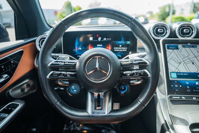 Used 2024 Mercedes-Benz GLC 43 AMG 4MATIC image 31