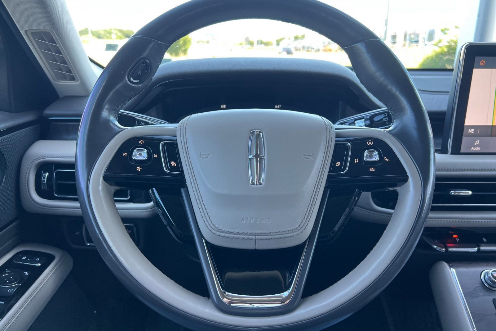 Used 2020 Lincoln Aviator Reserve w/ Equipment Group 201A RWD image 27