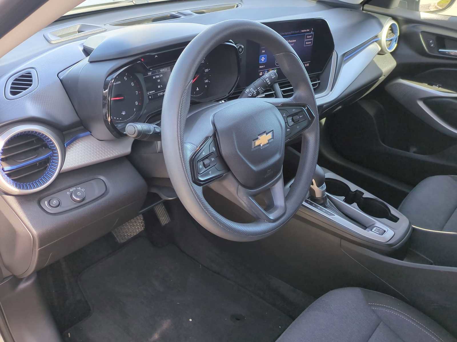 Used 2024 Chevrolet Trax LS image 10