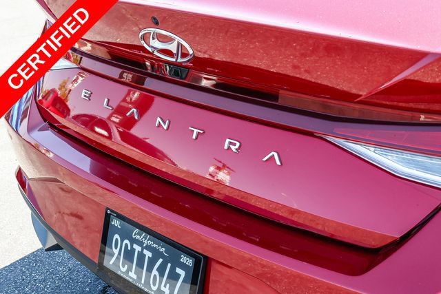 Certified 2022 Hyundai Elantra SEL FWD image 7