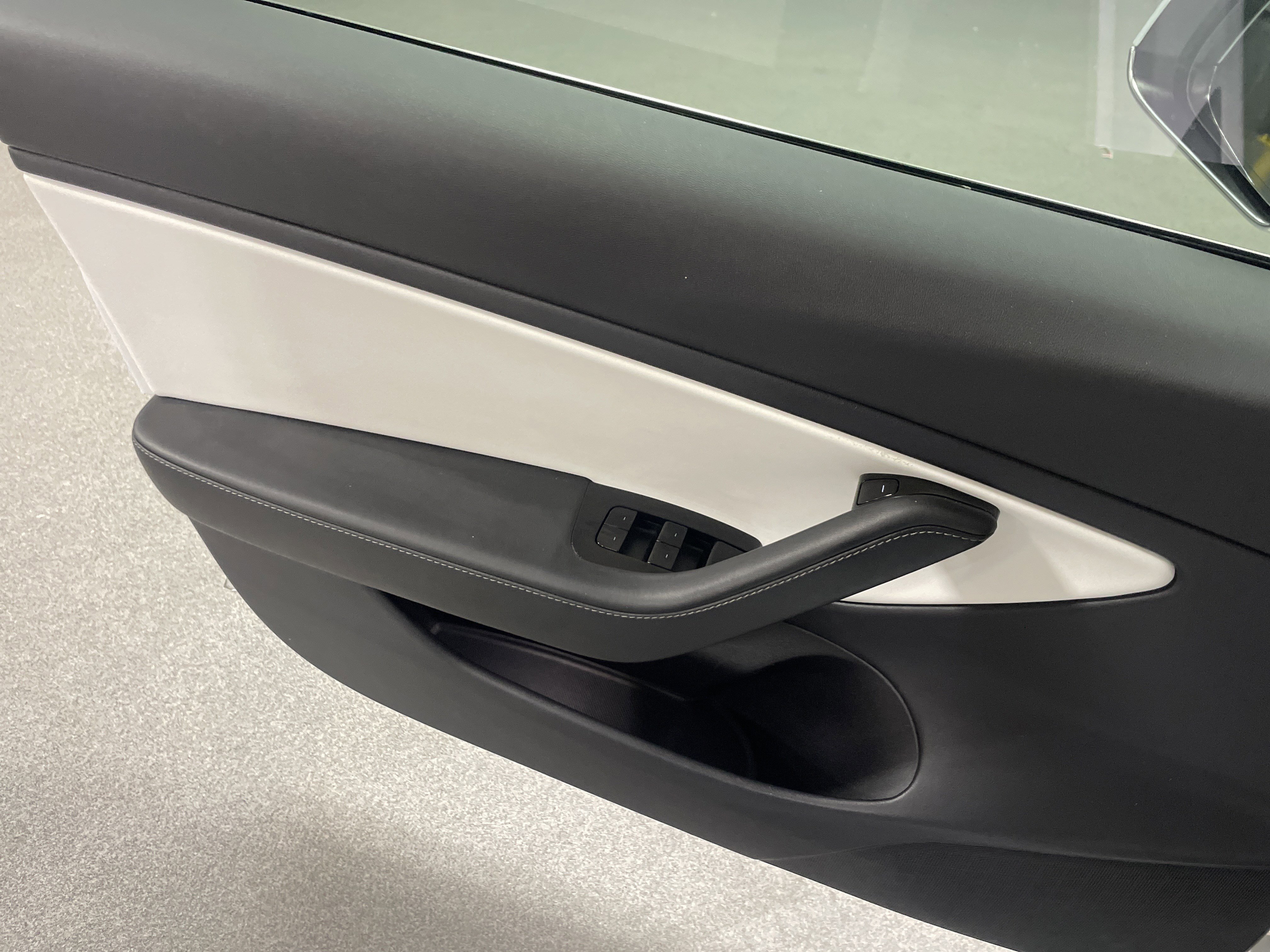 Used 2019 Tesla Model 3 Long Range image 16