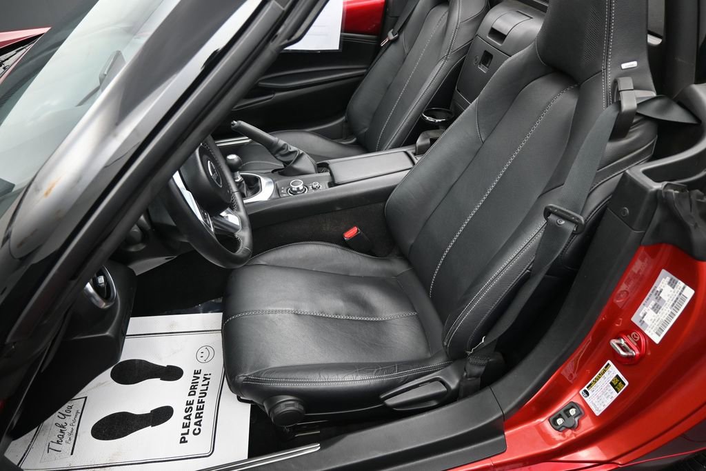 Used 2021 MAZDA MX-5 Miata Grand Touring RWD image 22