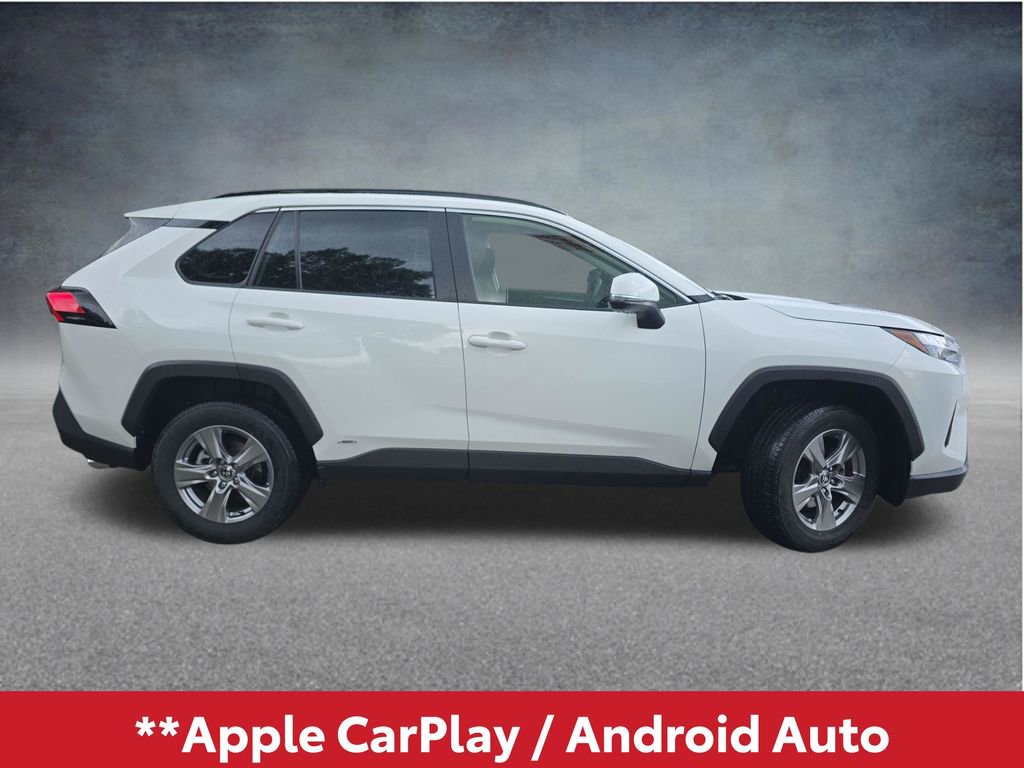 Used 2025 Toyota RAV4 XLE AWD/4WD image 3