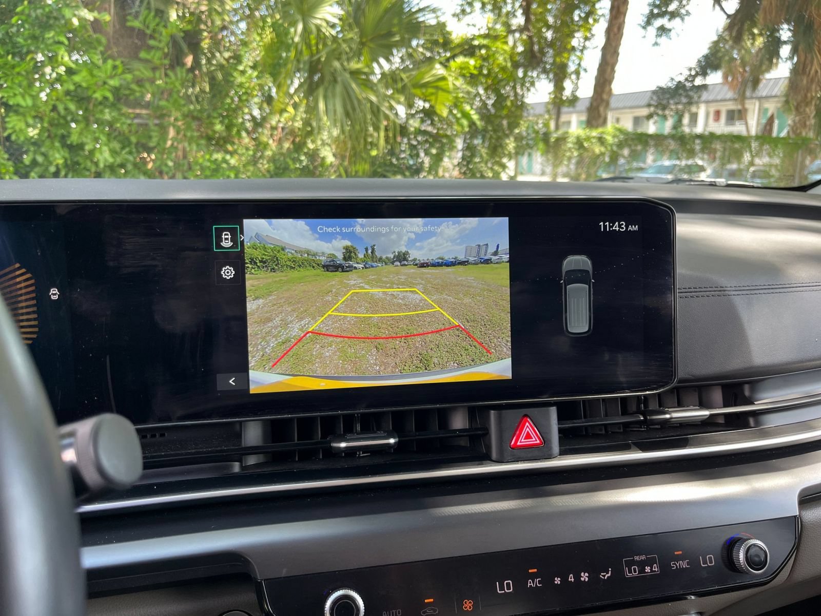 Used 2026 Kia Carnival FWD image 24