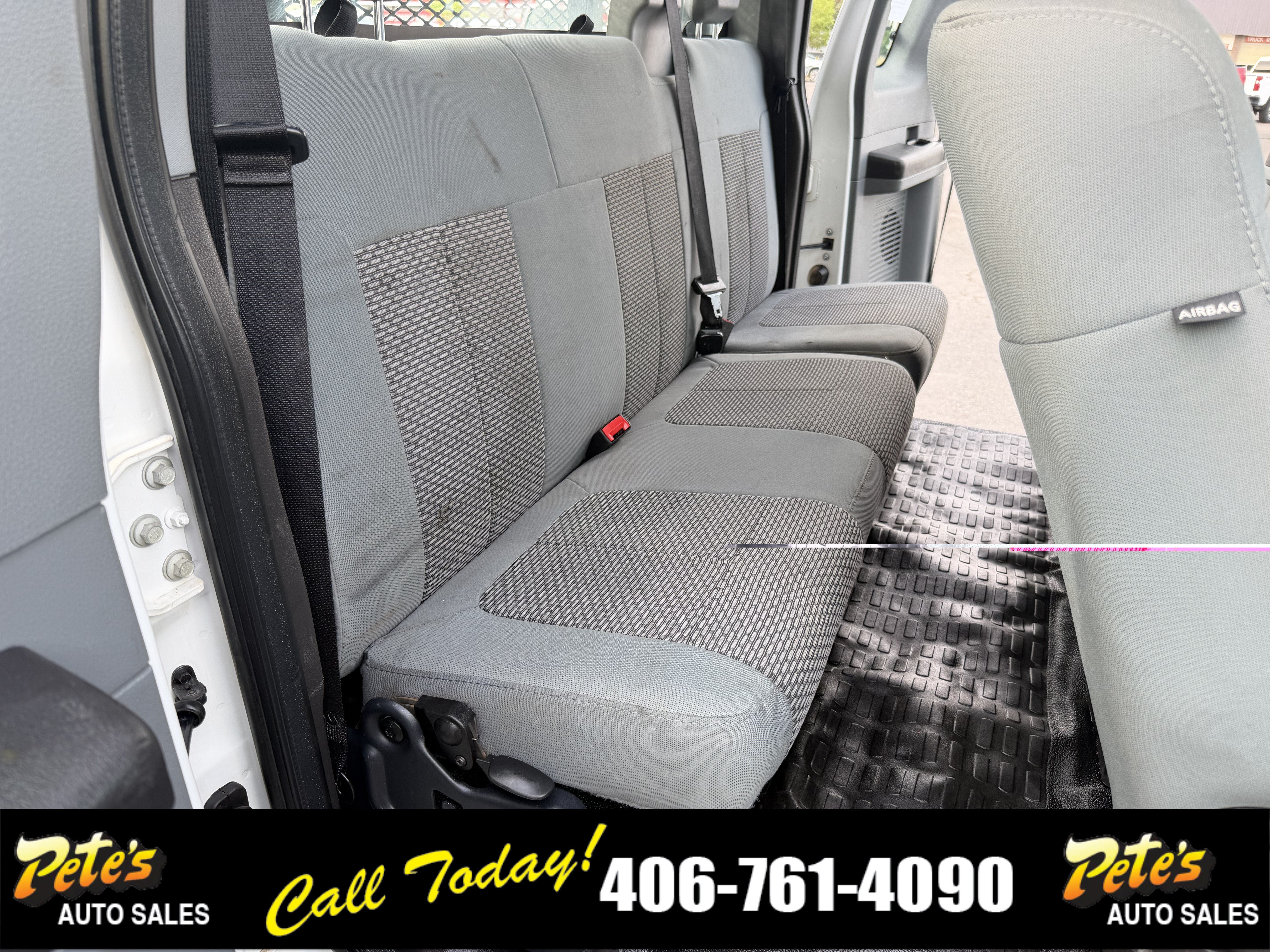 Used 2011 Ford F550 4x4 SuperCab Super Duty w/ Payload Upgrade Pkg image 33