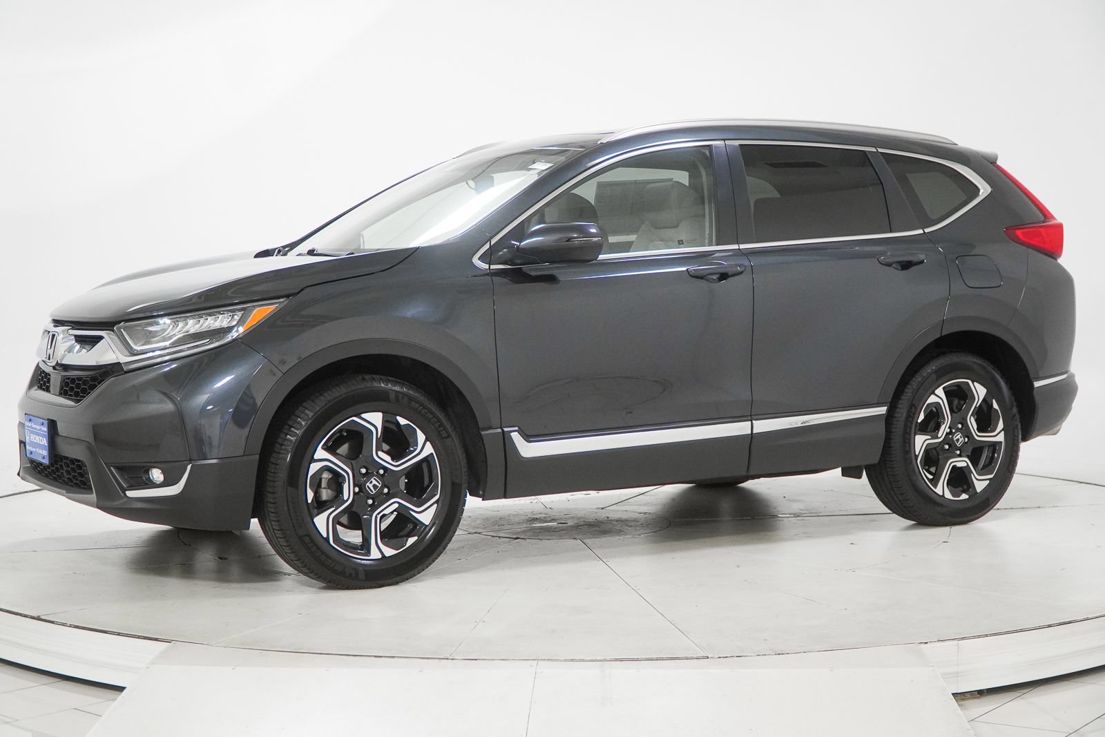 Used 2018 Honda CR-V Touring image 5