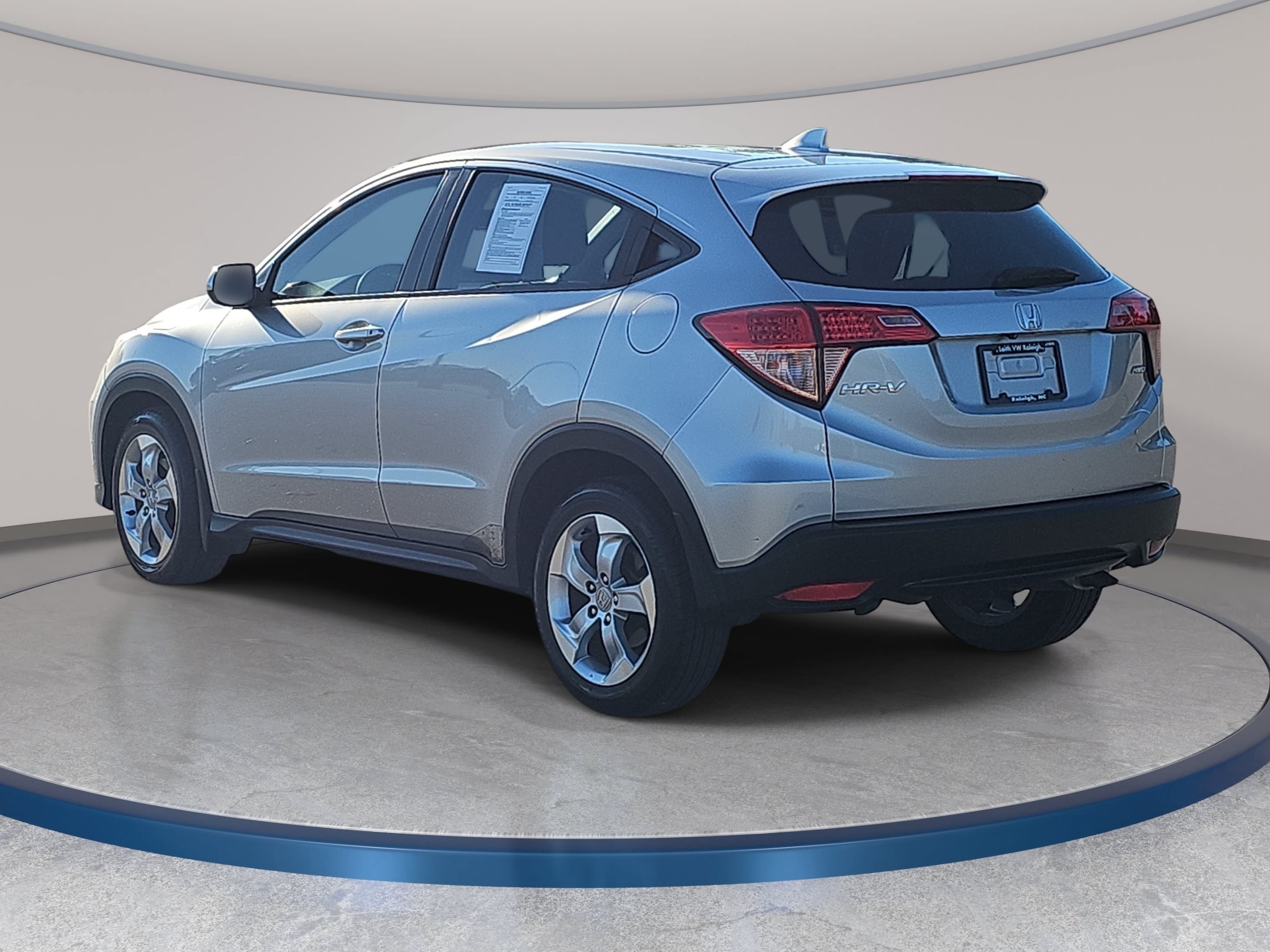 Used 2016 Honda HR-V LX image 7