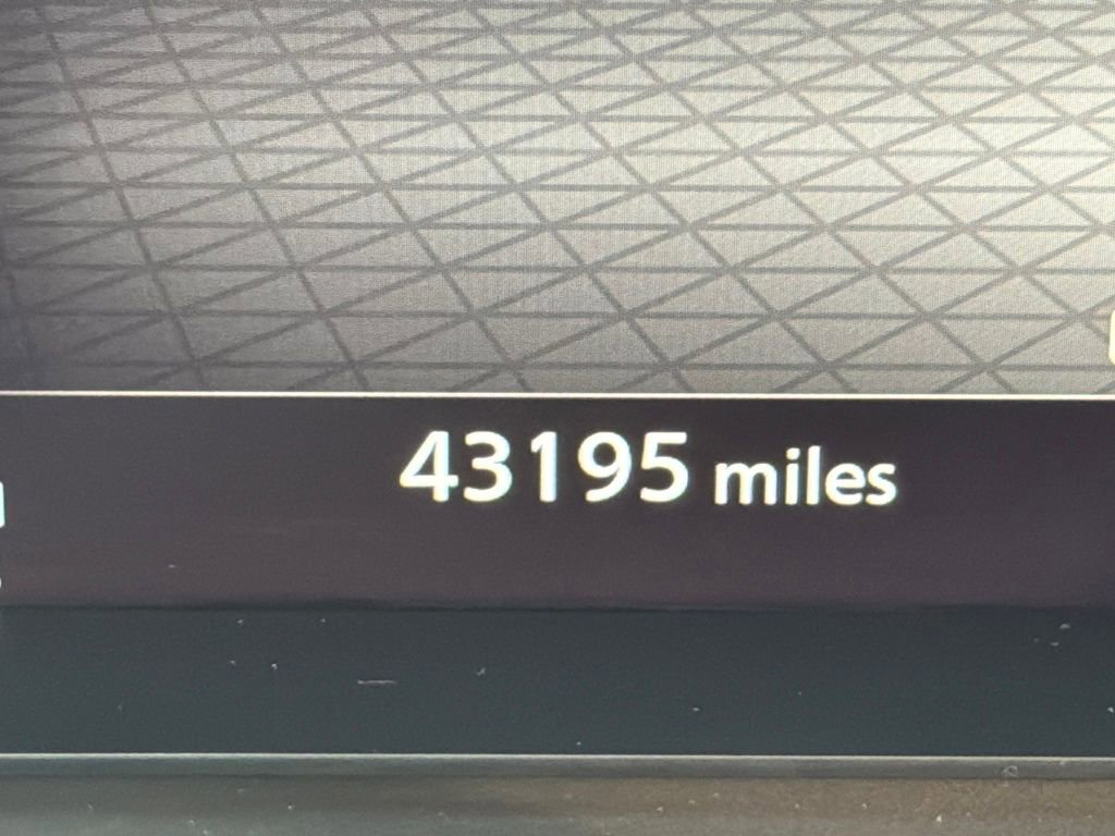 Used 2023 Nissan Rogue Platinum w/ Platinum Premium Package image 21