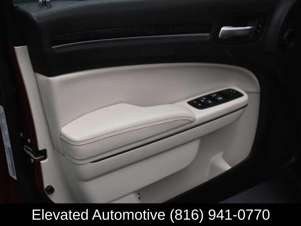 Used 2016 Chrysler 300 C w/ Safetytec Plus Group image 18