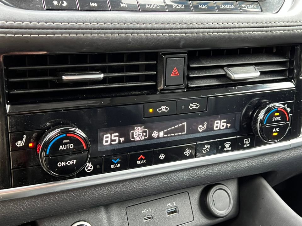 Used 2023 Nissan Rogue SL w/ SL Premium Package image 25