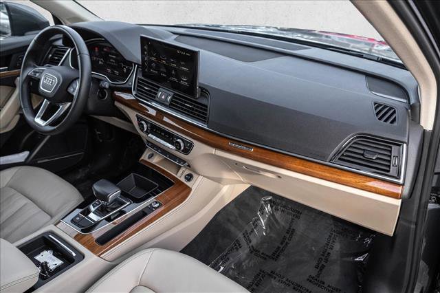Used 2022 Audi Q5 2.0T Premium Plus image 24