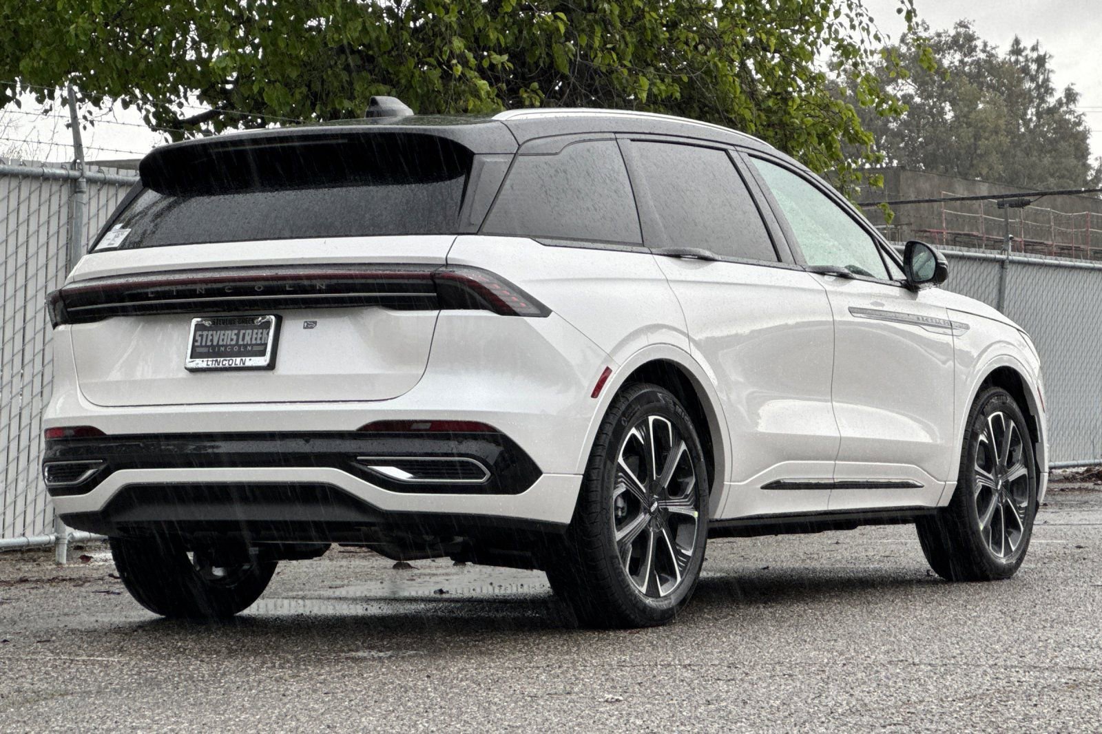 New 2026 Lincoln Nautilus Reserve image 5