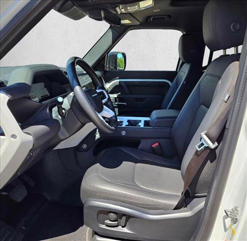Used 2025 Land Rover Defender 110 S AWD/4WD image 17