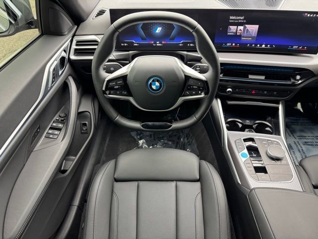Used 2025 BMW i4 xDrive40i AWD/4WD image 21