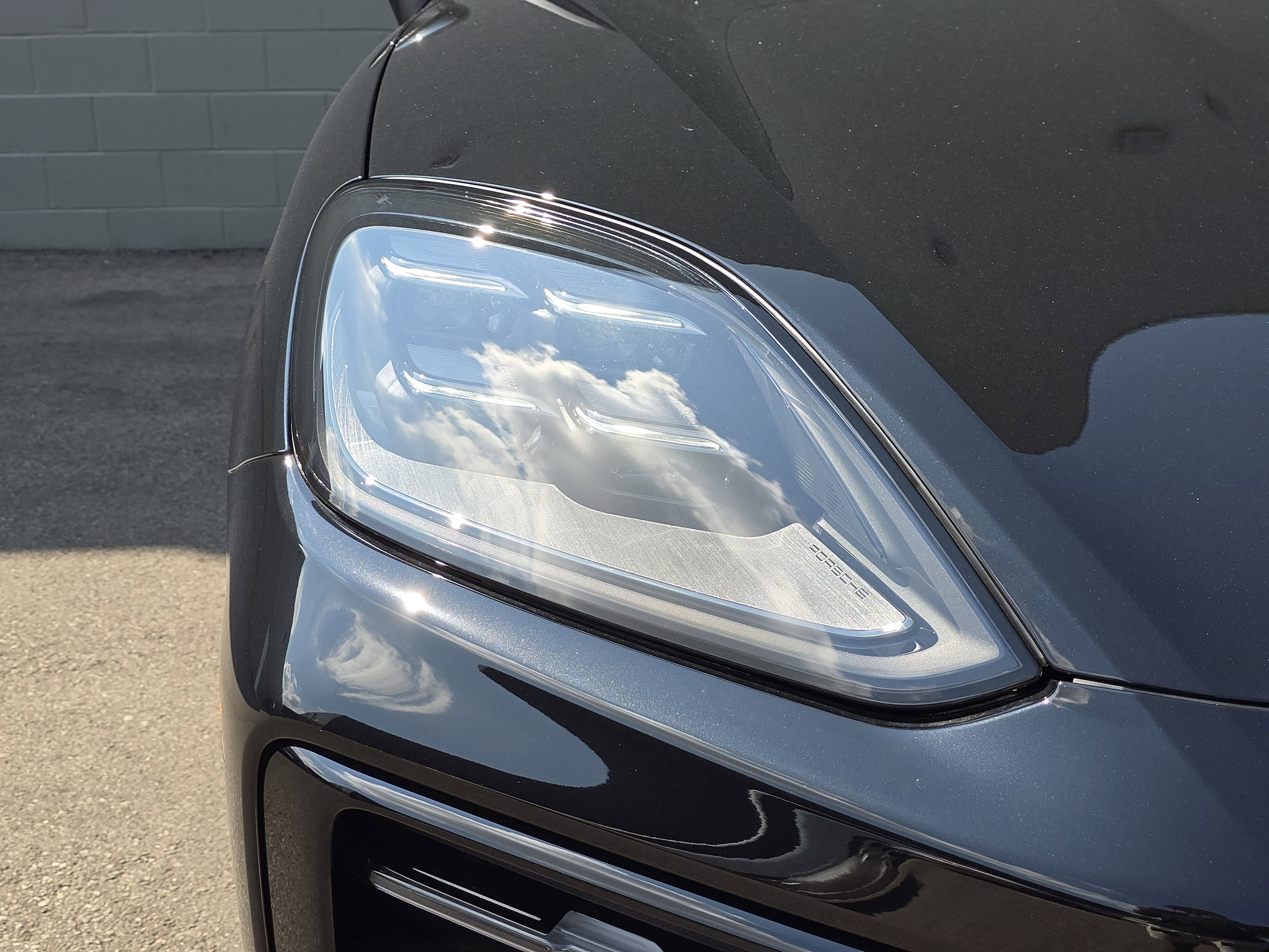 New 2025 Porsche Cayenne image 11