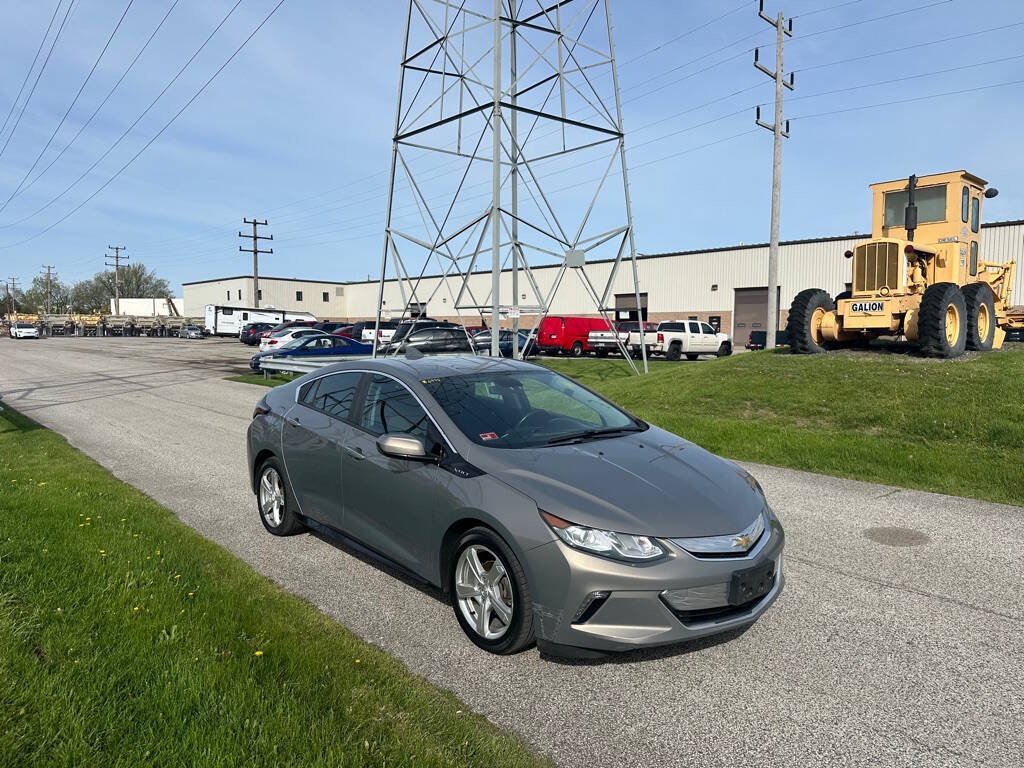 Used 2017 Chevrolet Volt LT w/ Comfort Package FWD image 1