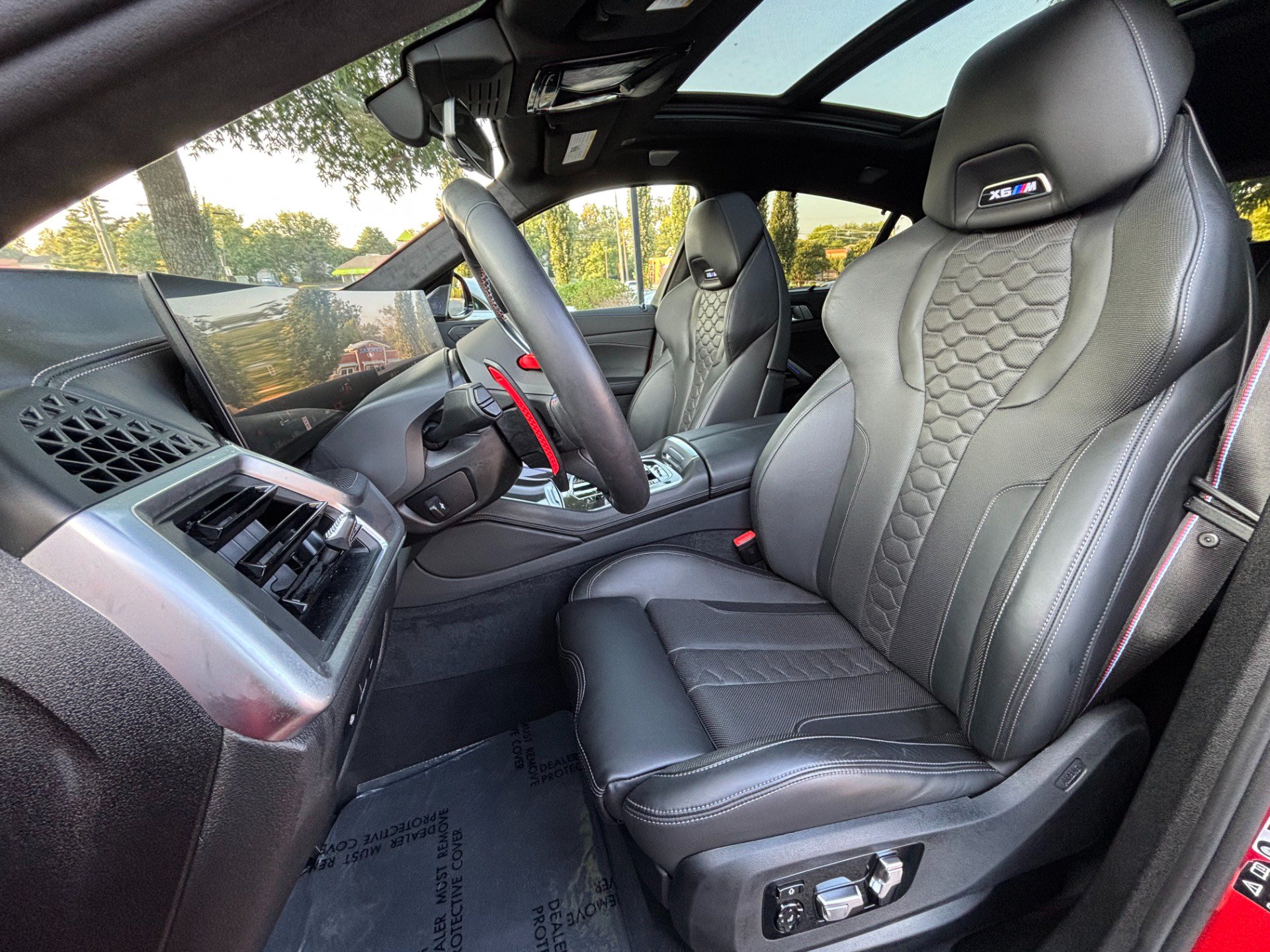 Used 2025 BMW X6 M Competition w/ Executive Package AWD/4WD image 12