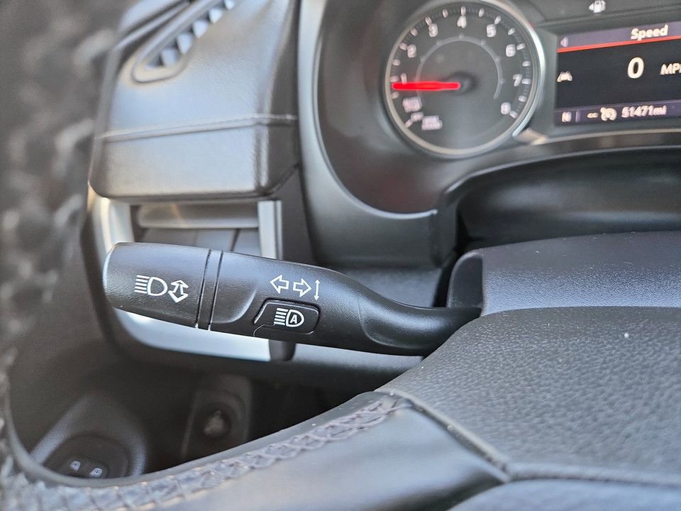 Used 2023 GMC Terrain SLT image 20