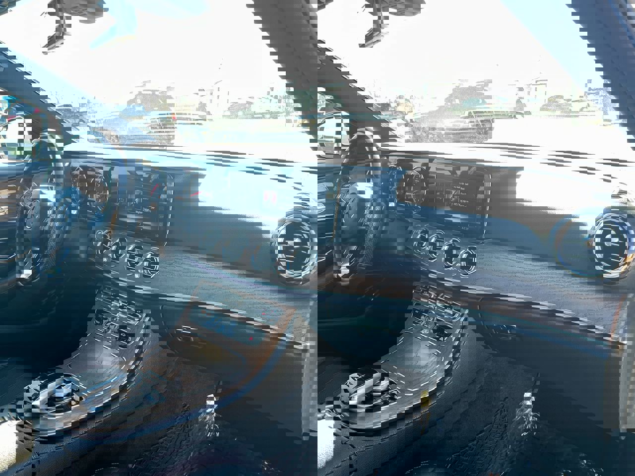 Used 2018 Mercedes-Benz E 300 E 300 image 47