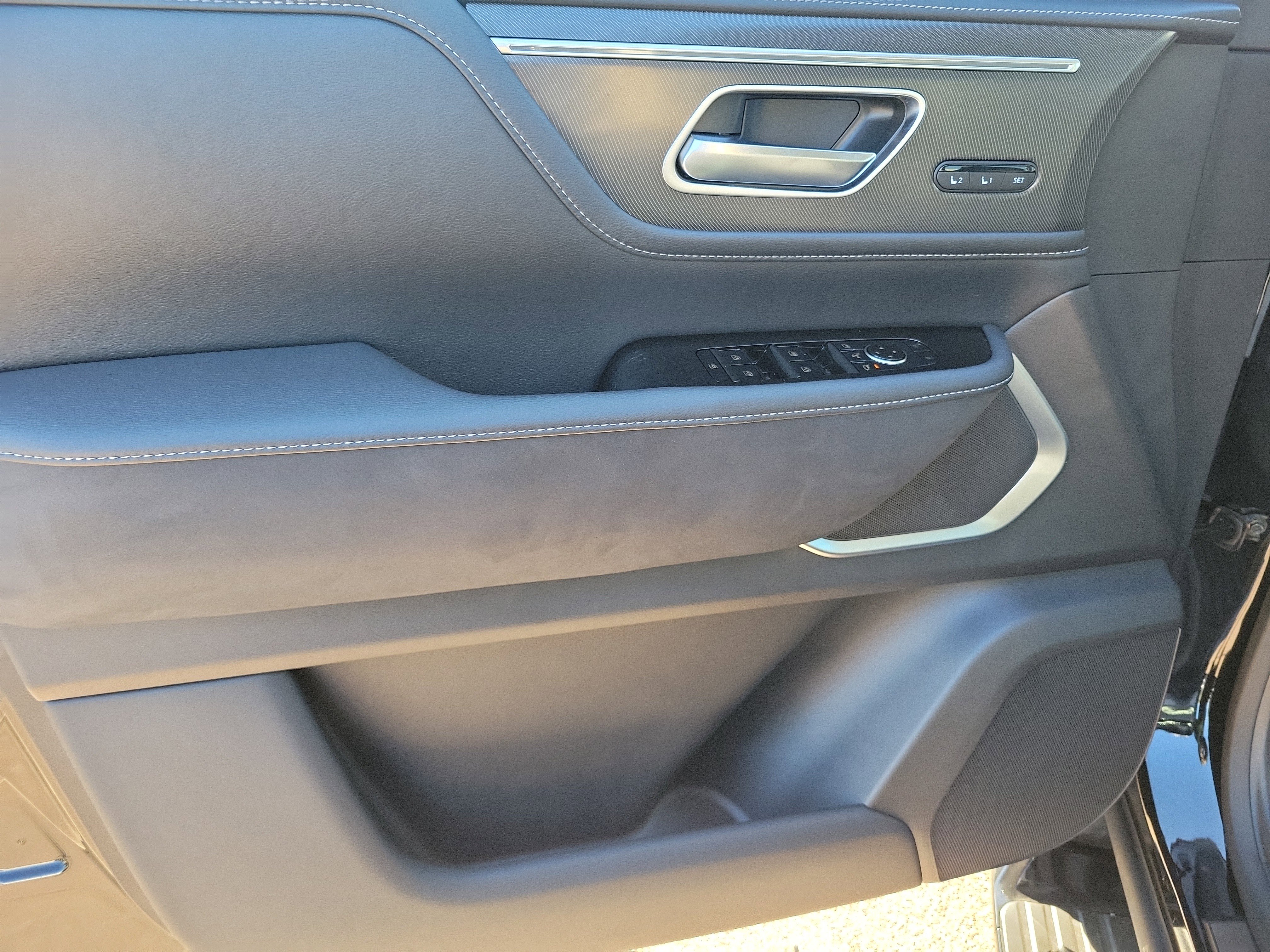 New 2026 INFINITI QX80 Luxe image 15