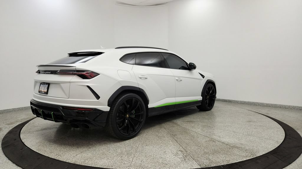 Used 2020 Lamborghini Urus AWD/4WD image 5