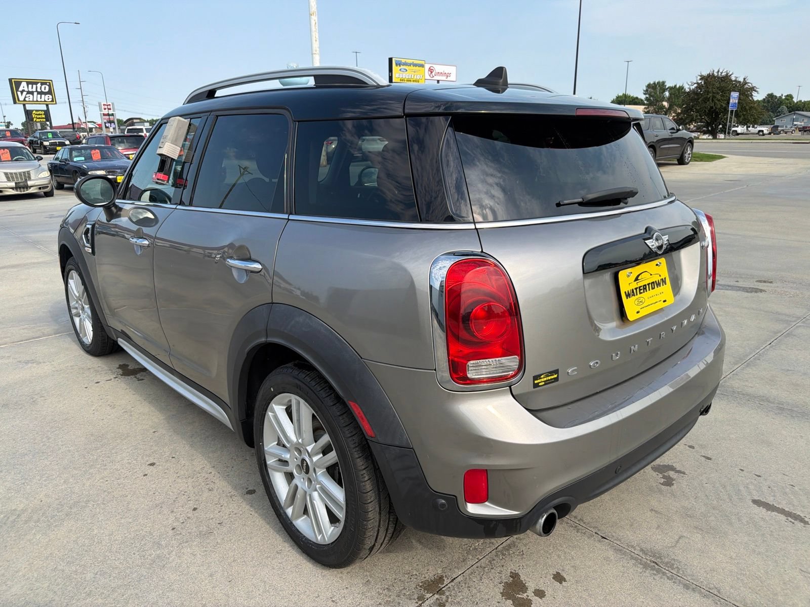 Used 2017 MINI Cooper Countryman S FWD image 6