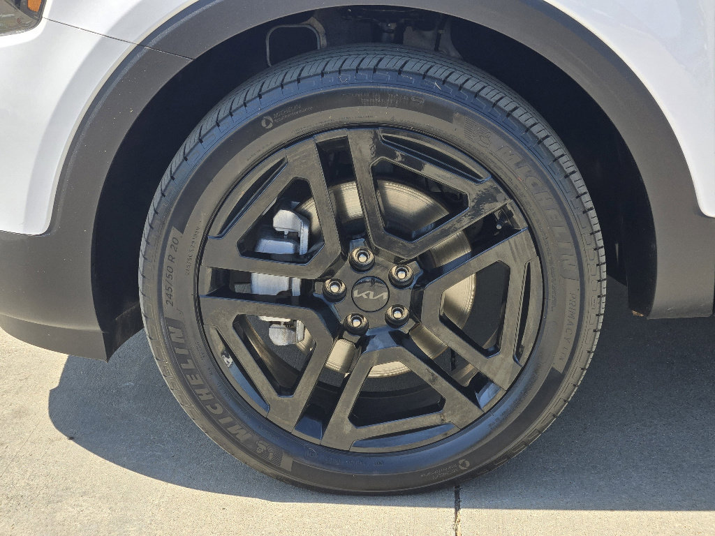 Used 2025 Kia Telluride SX X-Line image 17