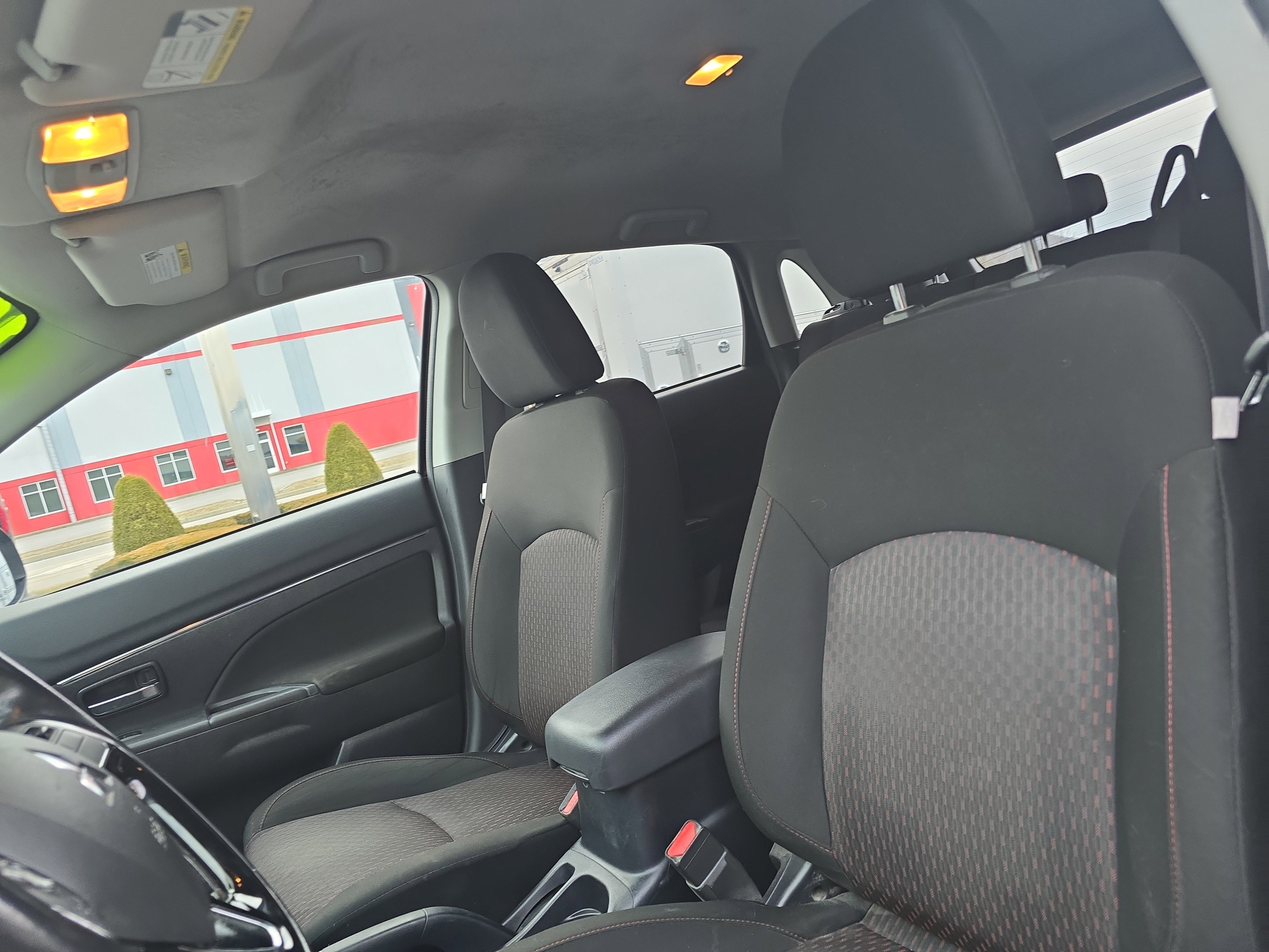 Used 2017 Mitsubishi Outlander Sport SE image 12