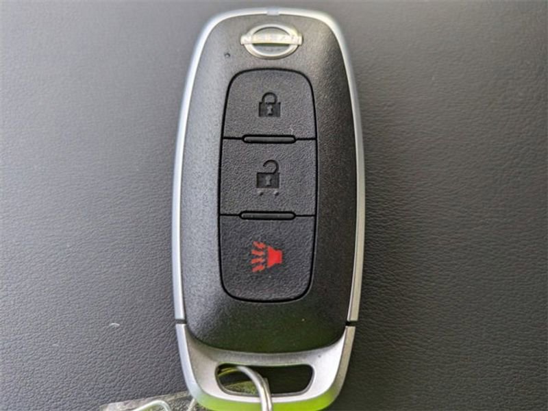 New 2023 Nissan Ariya AWD image 31