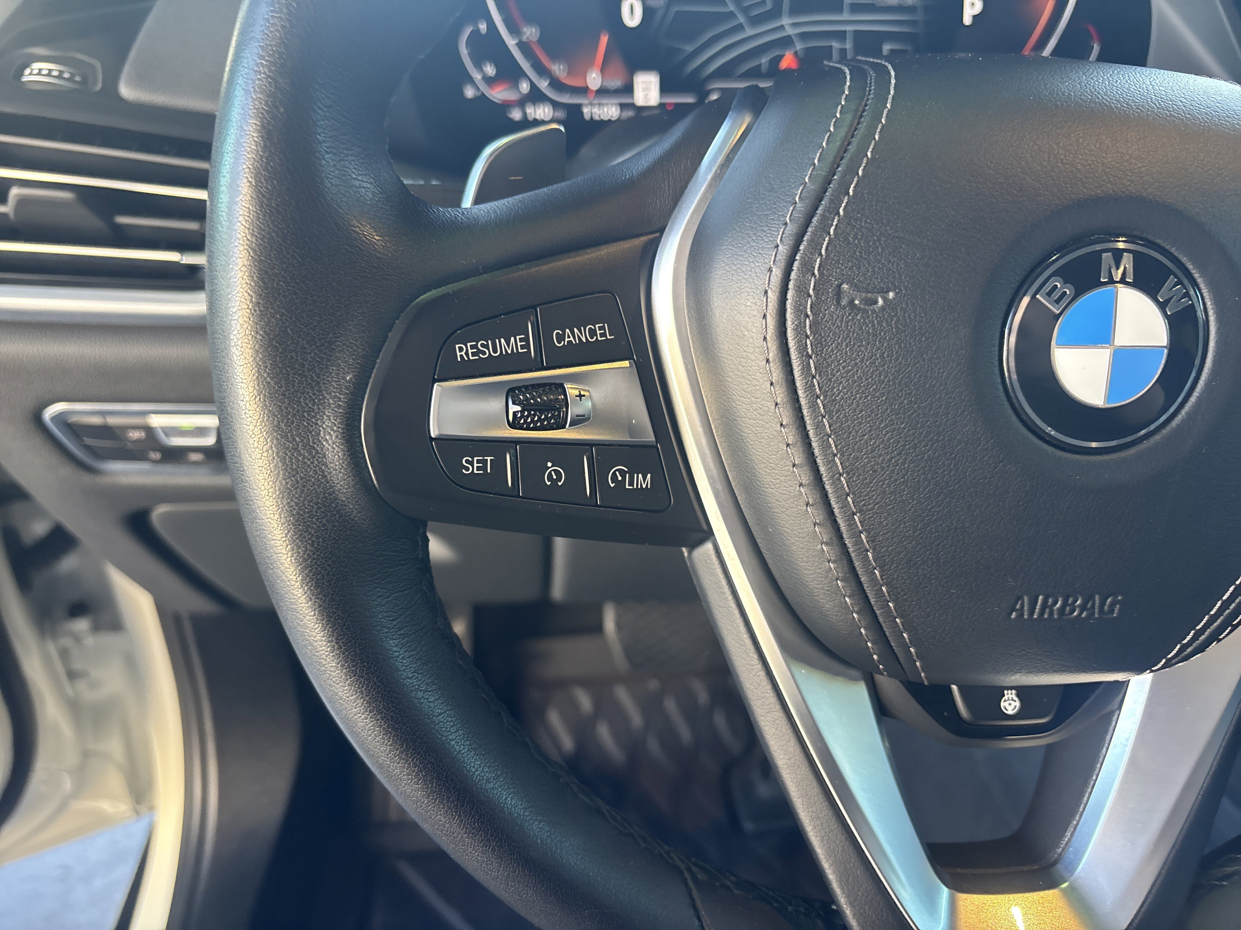 Used 2023 BMW X5 xDrive40i w/ Climate Comfort Package AWD/4WD image 6